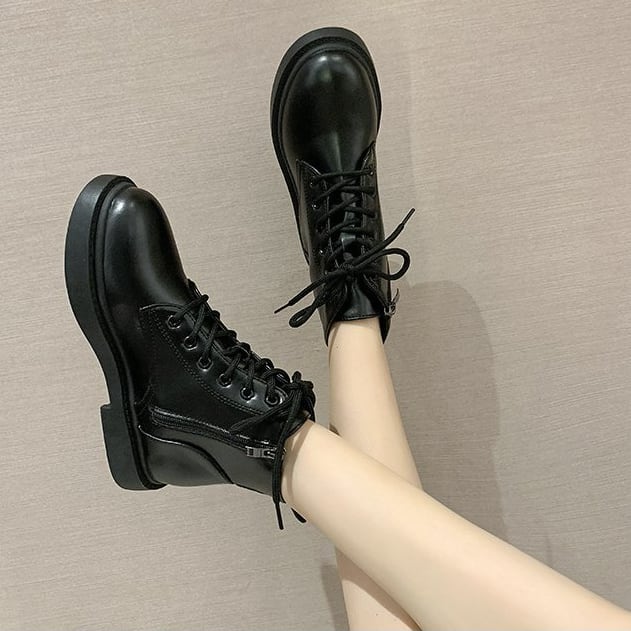 【shoes】秋新作無地おしゃれ履きやすいジッパー付き美脚魅せラウンドトゥマーティンブーツF0975