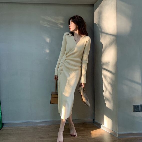 【dress】好感度UP!気質満点デザインフランス風シンプルVネックニットワンピース G2822