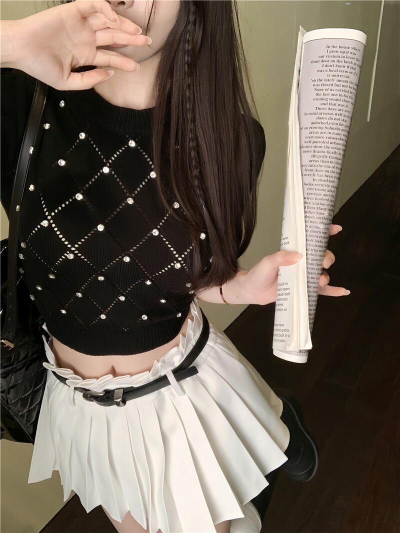 【tops】細身効果抜群♪夏新作3色ラウンドネック半袖ビーズ飾り体型カバー着回し薄手ニットF4718