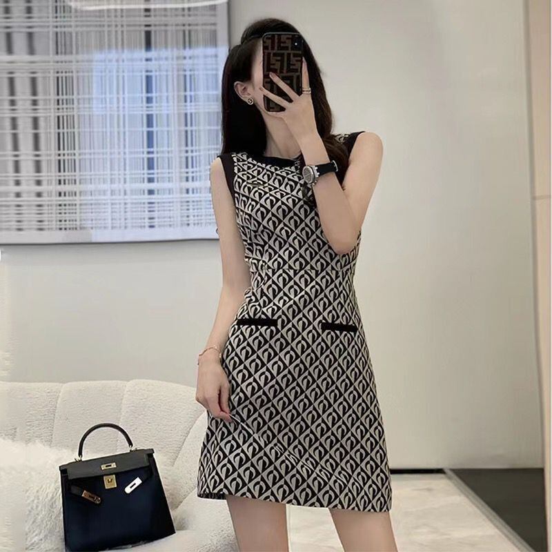 【dress】女子力アップ!気質満点ノースリーブ着痩せ高級感レディースニットワンピース G14886