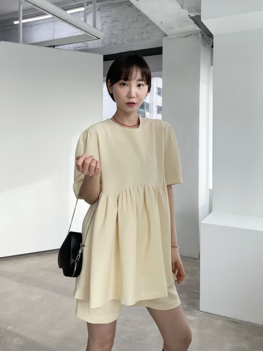 【set】ラウンドネックトップス+ショートパンツ２点セットG21509