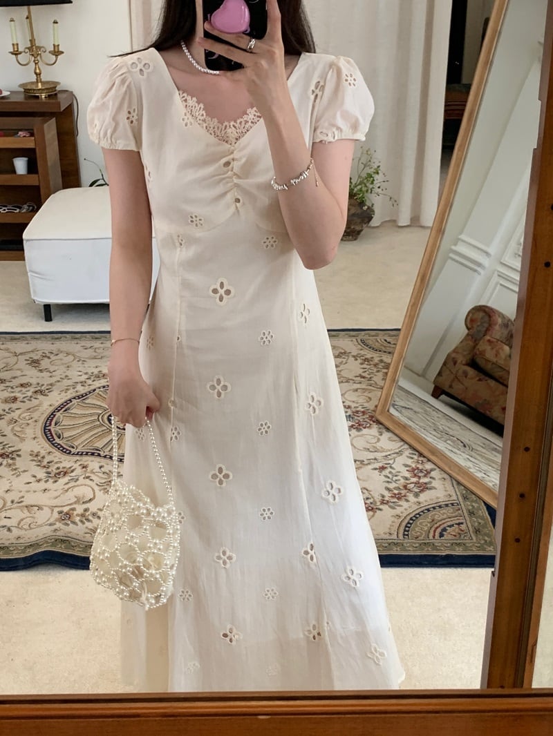 【dress】Vネックカットワークワンピース　M23891