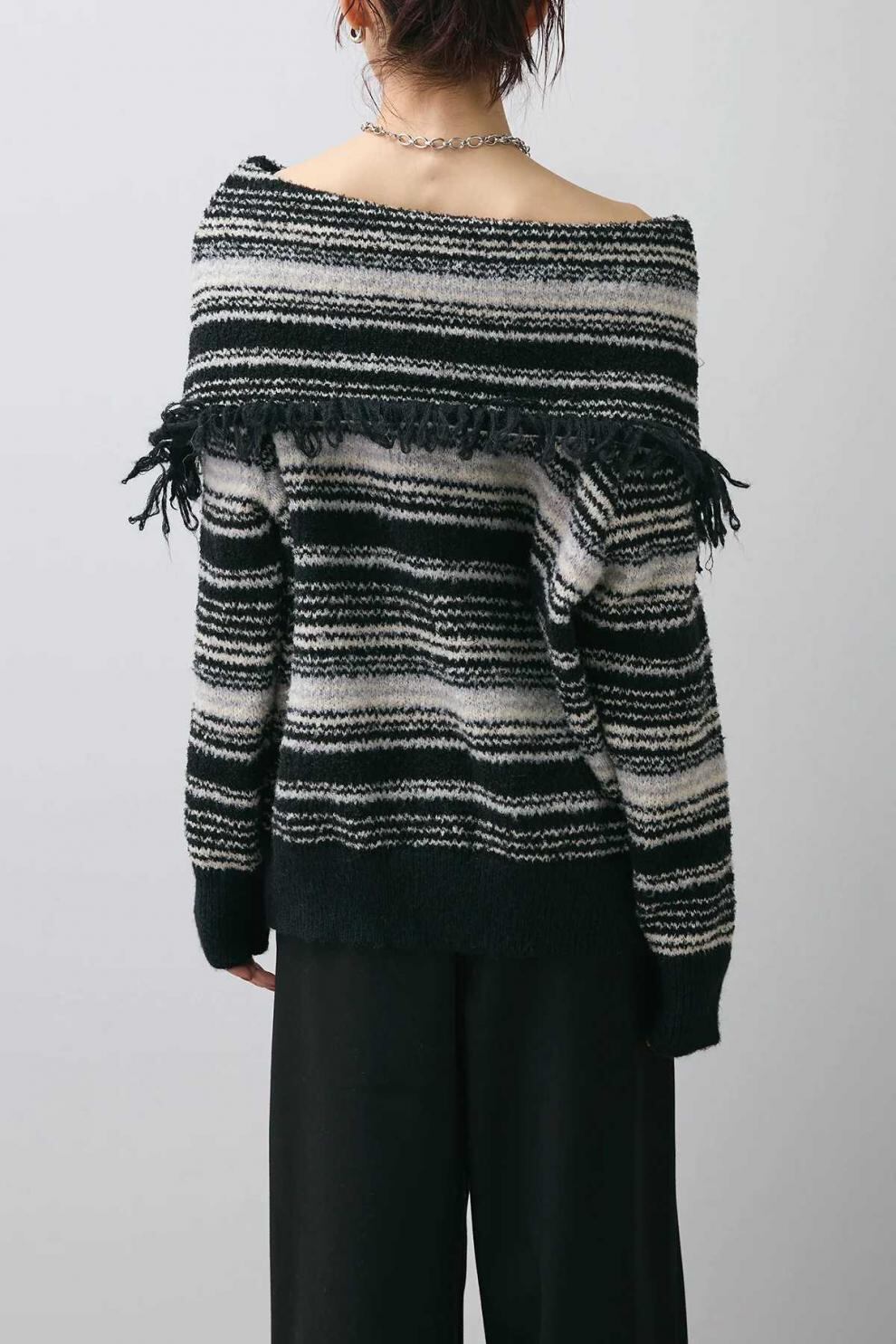 【tops】オフショルダーニットセーター　M29326