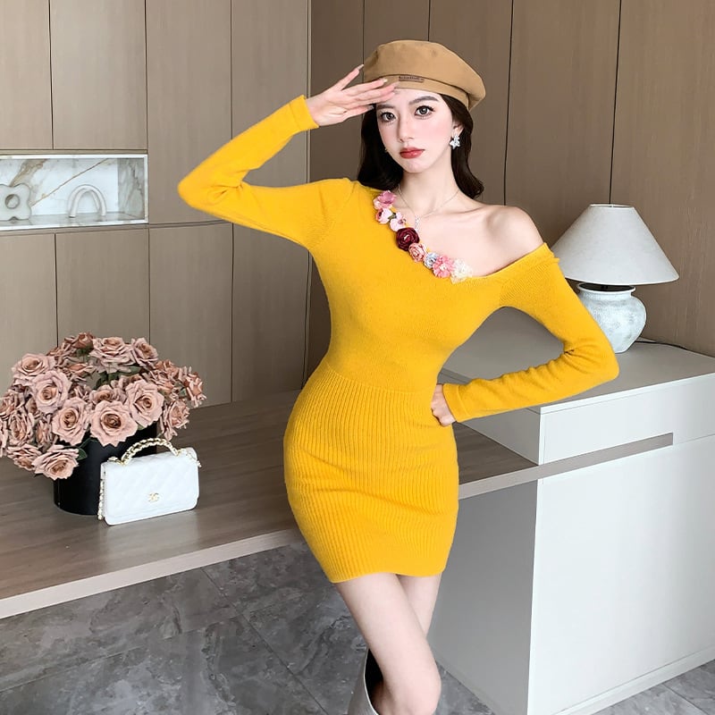 【dress】立体フラワーオフショルダーニットワンピース　M27755