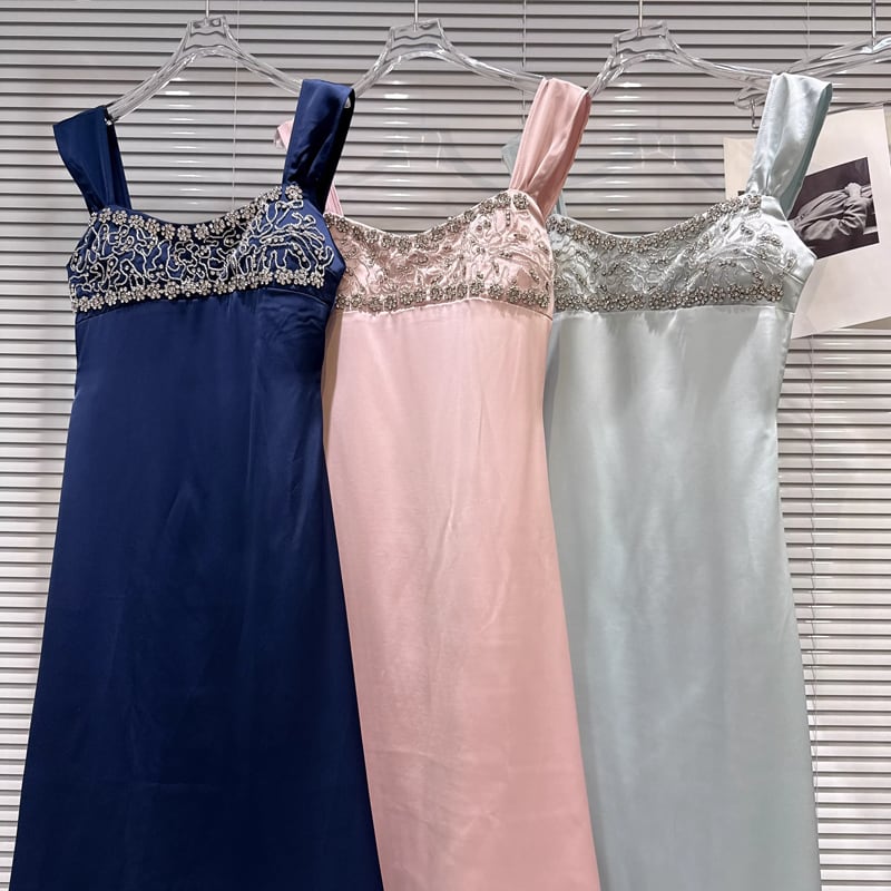 【dress】ラインストーン付きキャミワンピース Q7984
