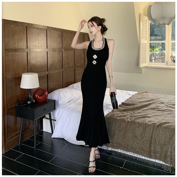 【dress】ビジューホルターネックワンピース　M29726