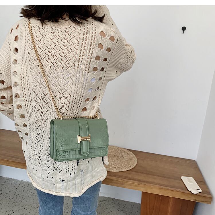 【小物】 高級感 レトロ展開定番無地斜め掛けチェーンバッグ 清新人気デザイン