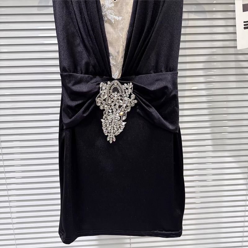 【dress】ラインストーン付きノースリーブホルターネックワンピース Q7894