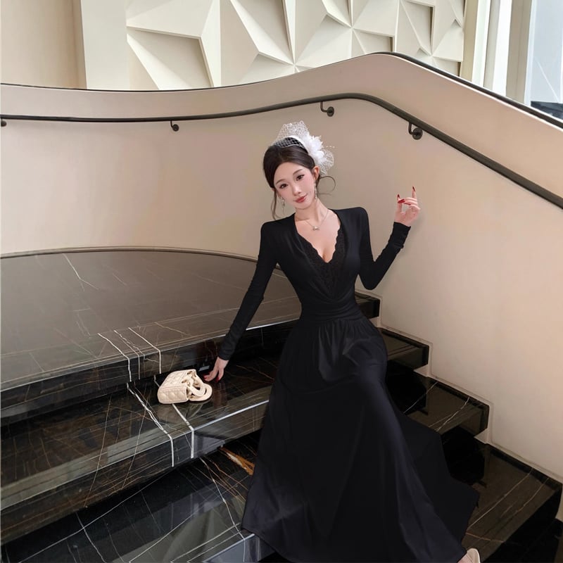 【dress】Vネックレースドッキングワンピース Q7425