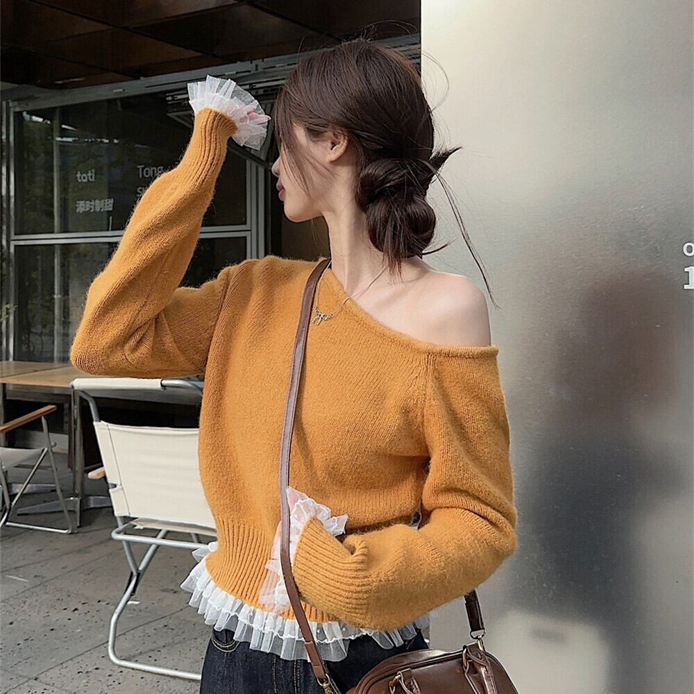【tops】オフショルダーレース切り替えニットセーター　M28799
