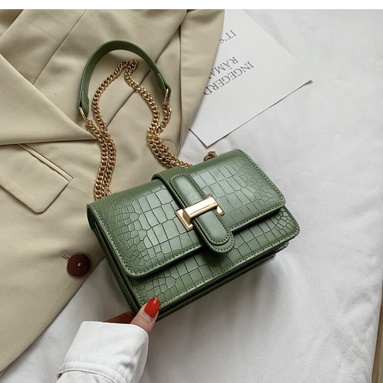 【小物】 高級感 レトロ展開定番無地斜め掛けチェーンバッグ 清新人気デザイン