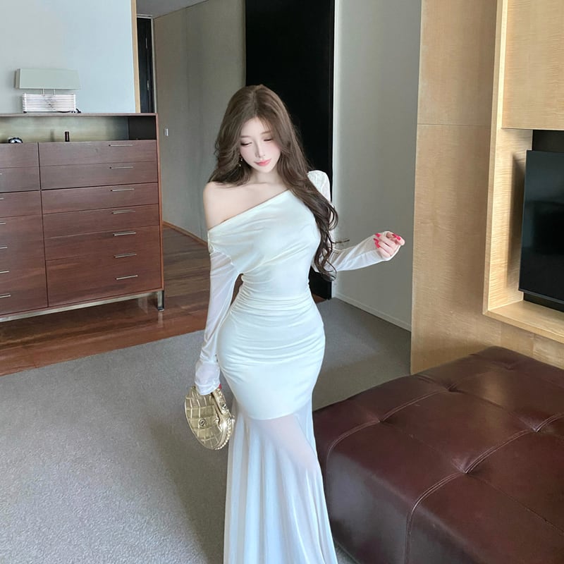 【dress】オフショルダーチュールドッキングワンピース Q7885