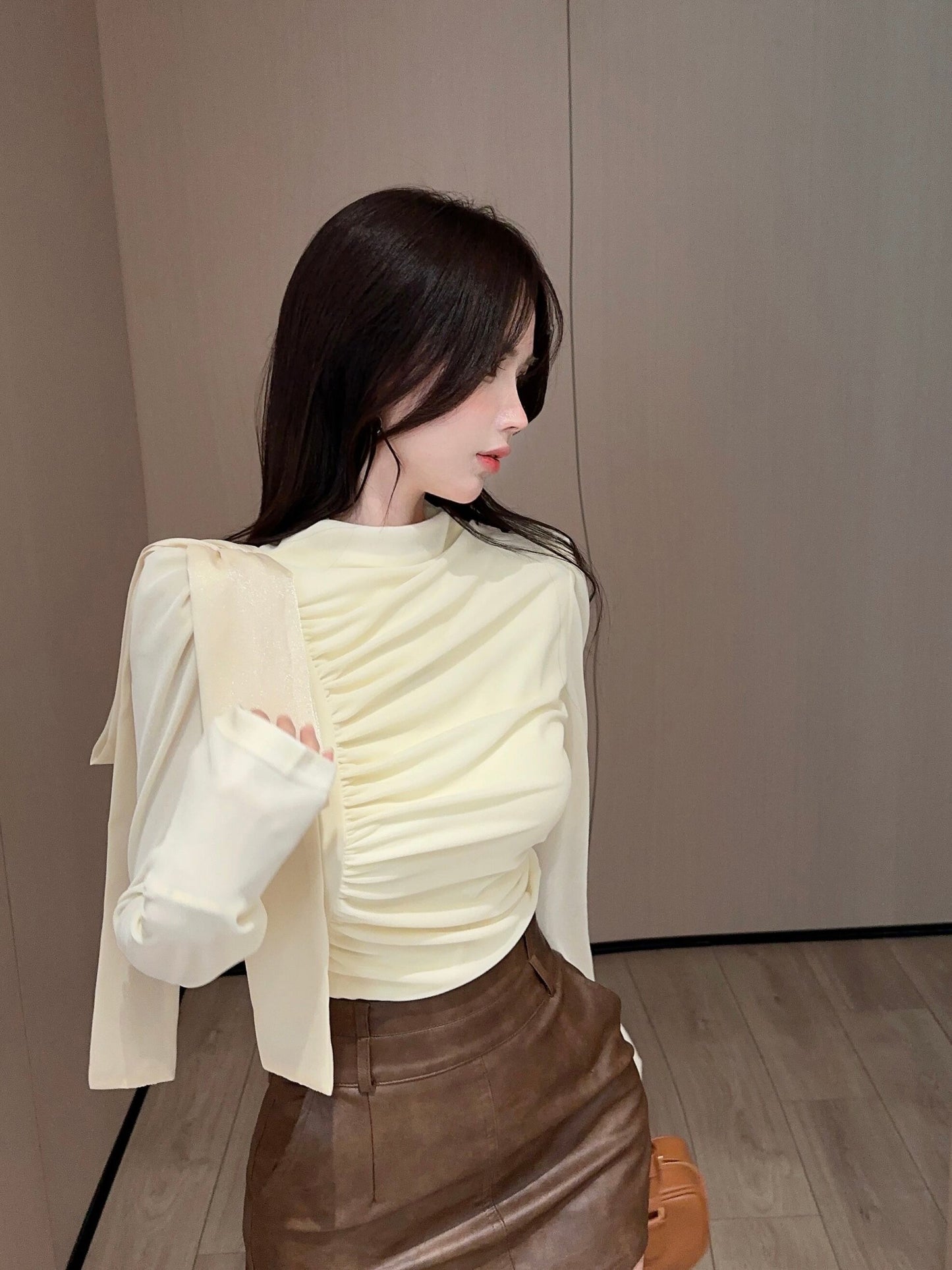 【tops】ギャザーリボン付きトップス　M28567