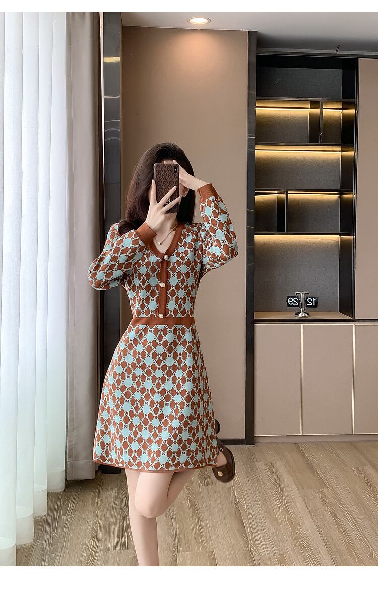 【dress】Vネックニットワンピース　M18606