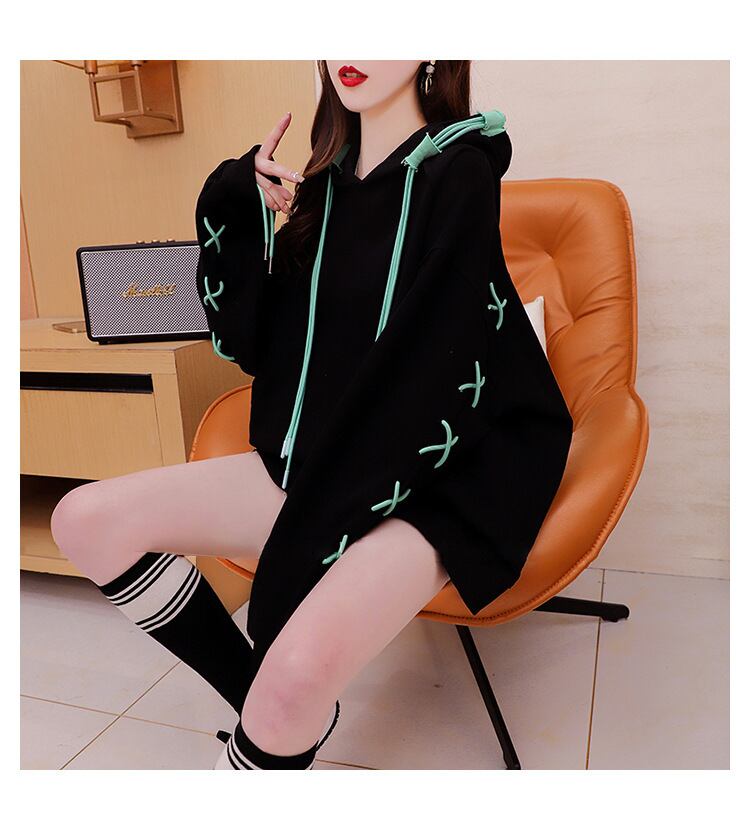 【tops】フーディーパーカー　M18963