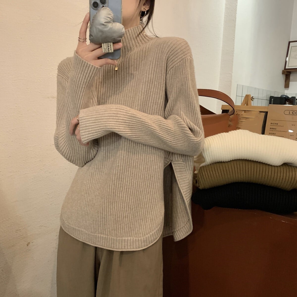 【tops】スリットニットセーター　M27982