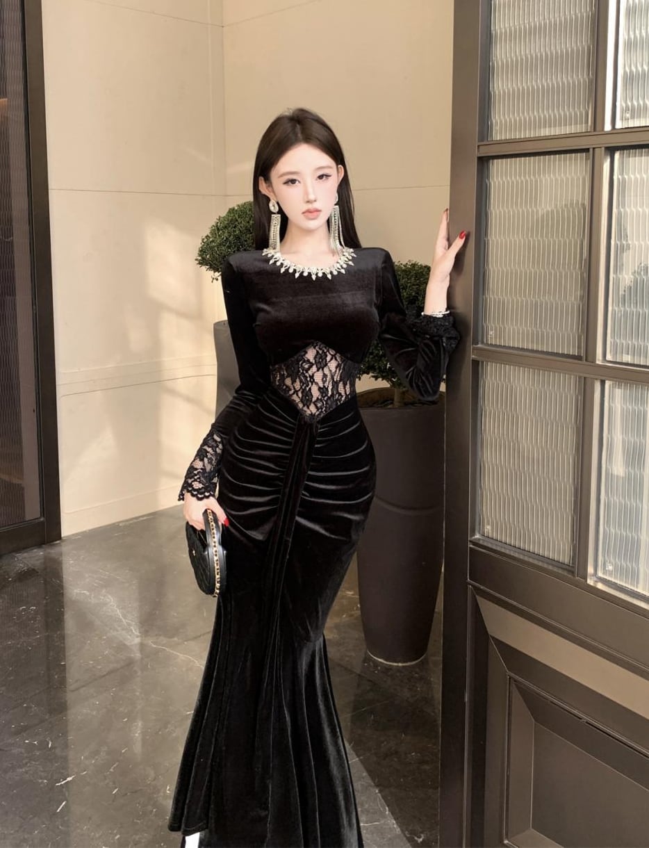 【dress】スパンコール付きレースドッキングベルベットワンピース Q7424