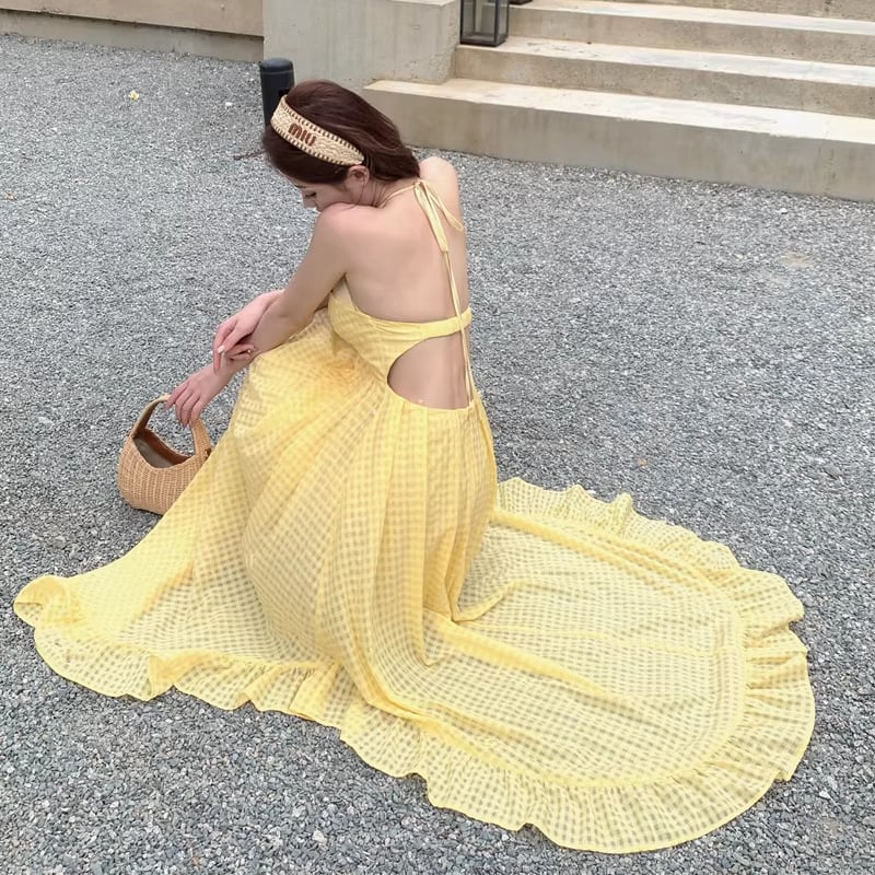 【dress】オープンバックホルターネックワンピース Q8316
