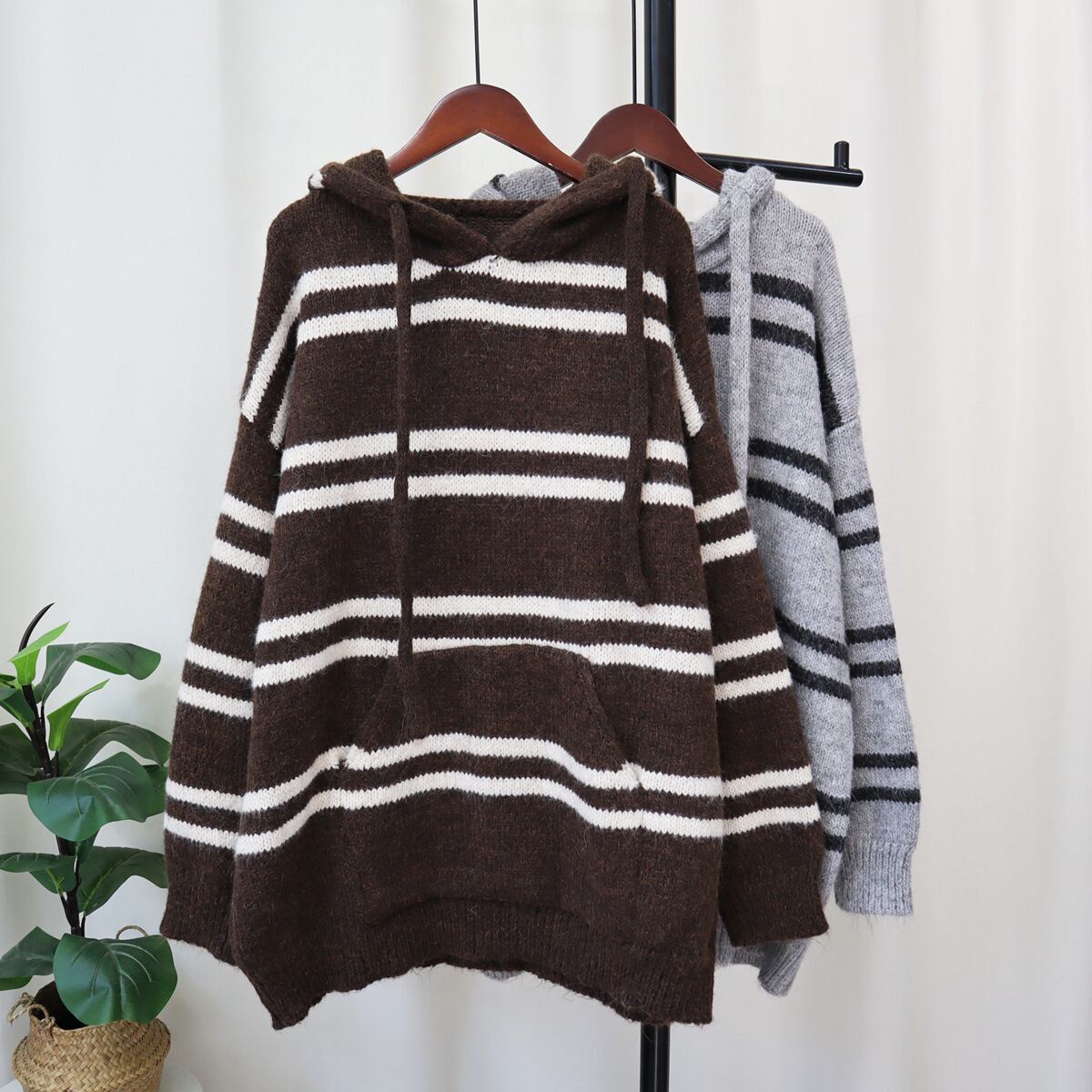 【tops】ボーダー柄ニットセーター　M19097