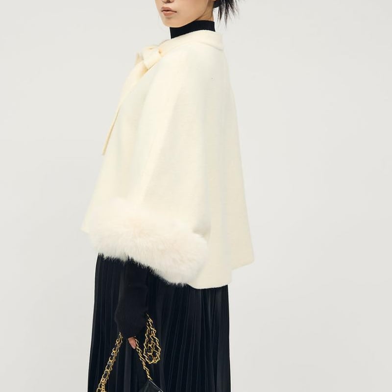 【outer】ファー付きケープ Q7704