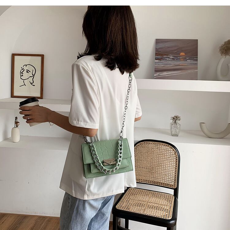 【小物】おしゃれ度高まる　ファッション無地PU肩掛け斜め掛けバッグ6色