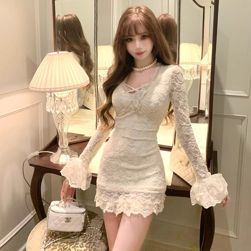 【dress】Vネックレースワンピース Q7734