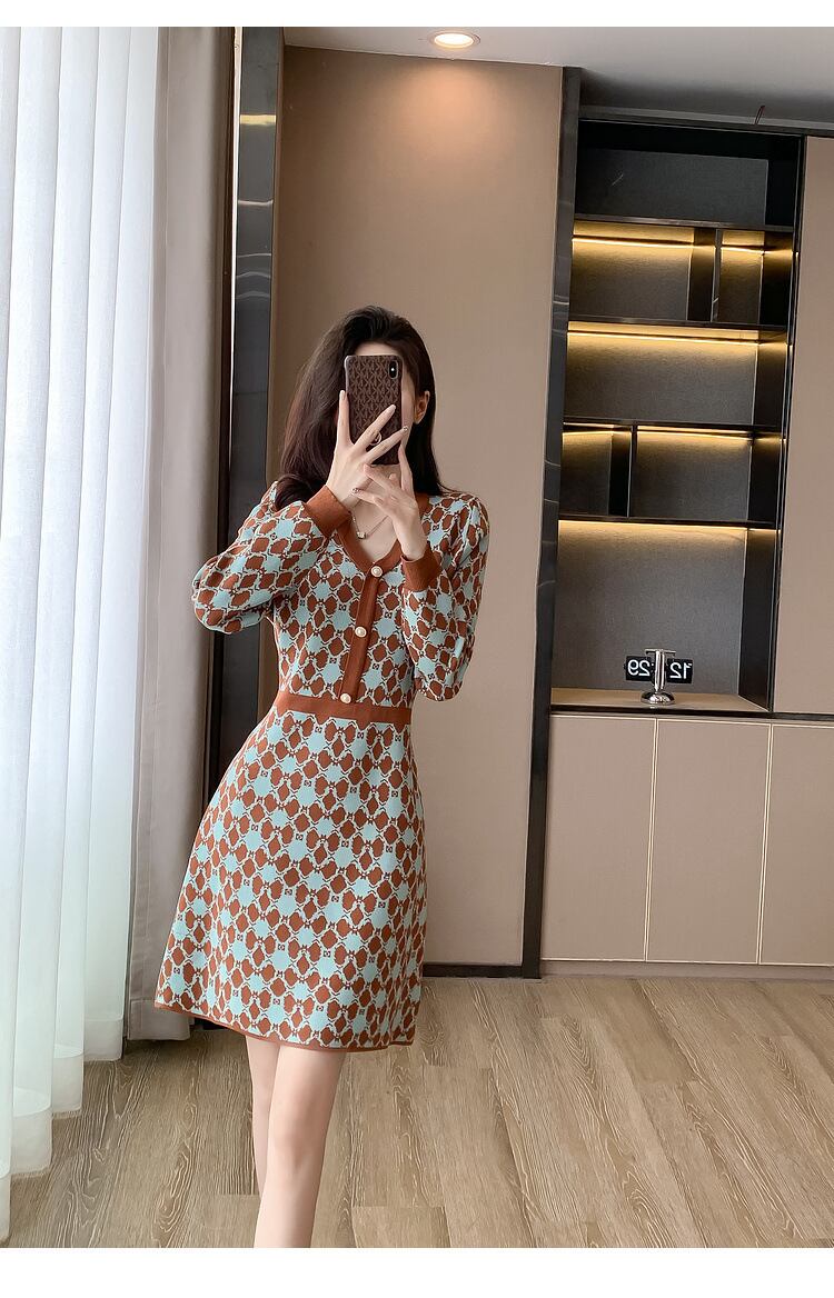 【dress】Vネックニットワンピース　M18606