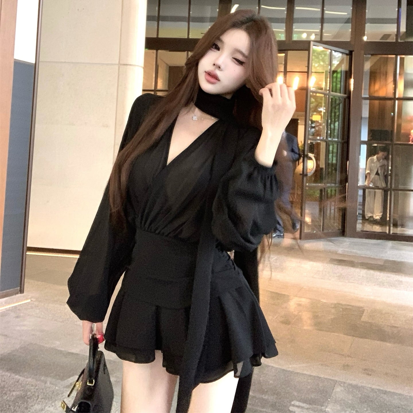 【dress】Vネックデートワンピース　M33527