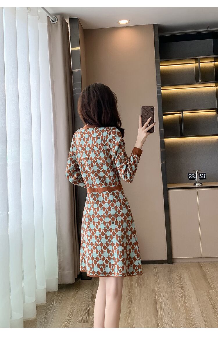 【dress】Vネックニットワンピース　M18606