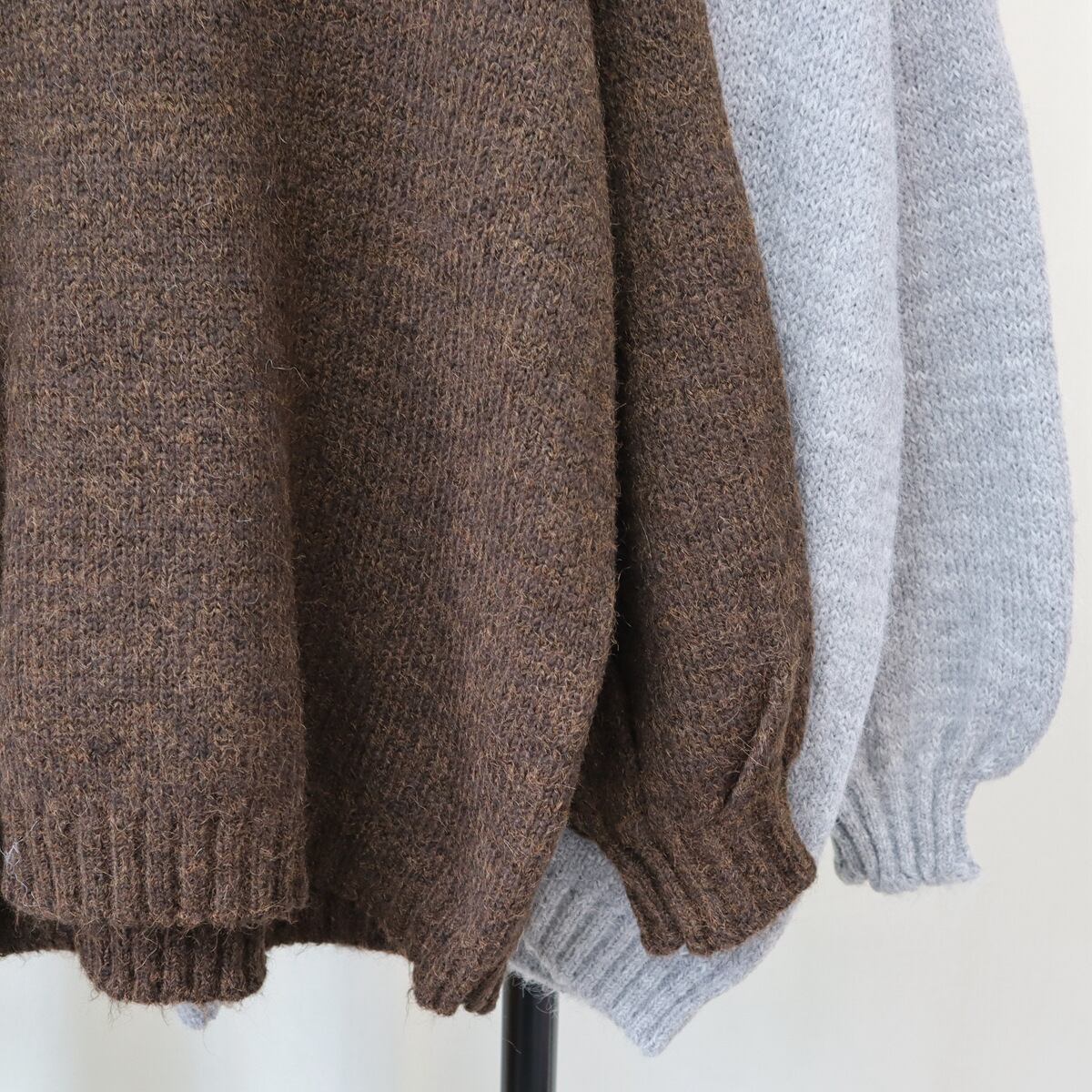 【tops】Vネックニットセーター　M18658