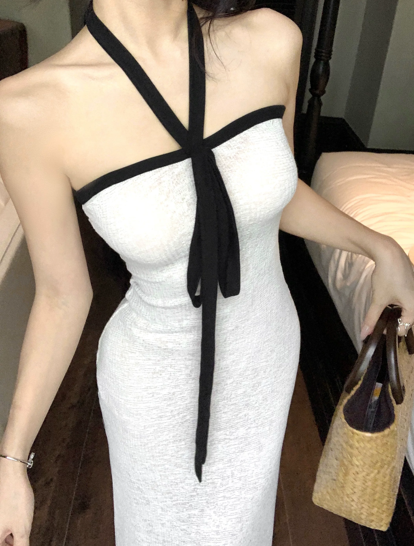 【dress】ホルターネックロングワンピース Q8392