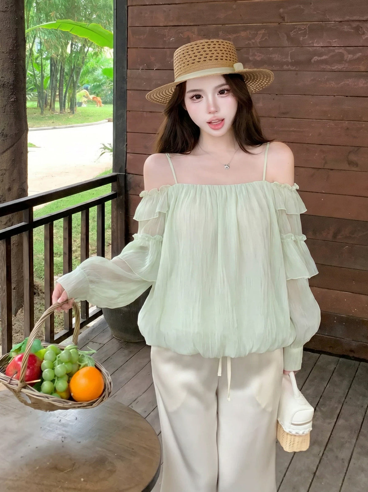 【tops】ギャザーフリルオフショルダーシフォントップス Q8714