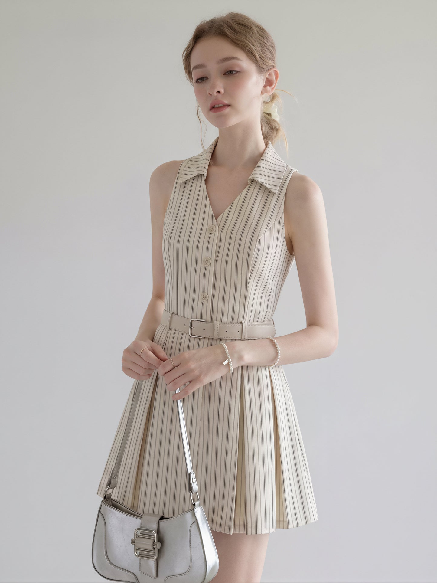 【dress】ノースリーブストライプ柄シャツワンピース Q8829