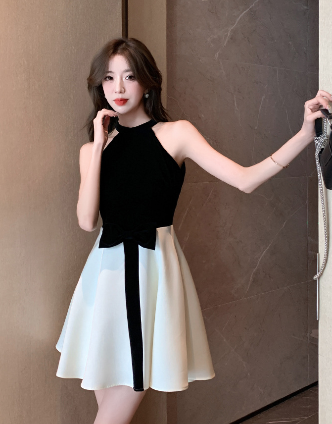 【dress】ホルターネックフレアワンピース Q7981