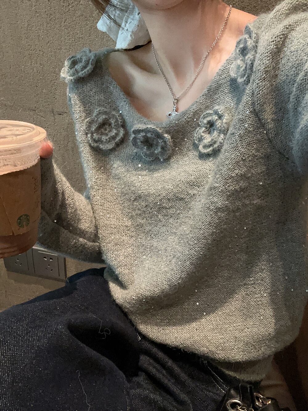 【tops】スパンコール立体フラワーニットトップス　M27222