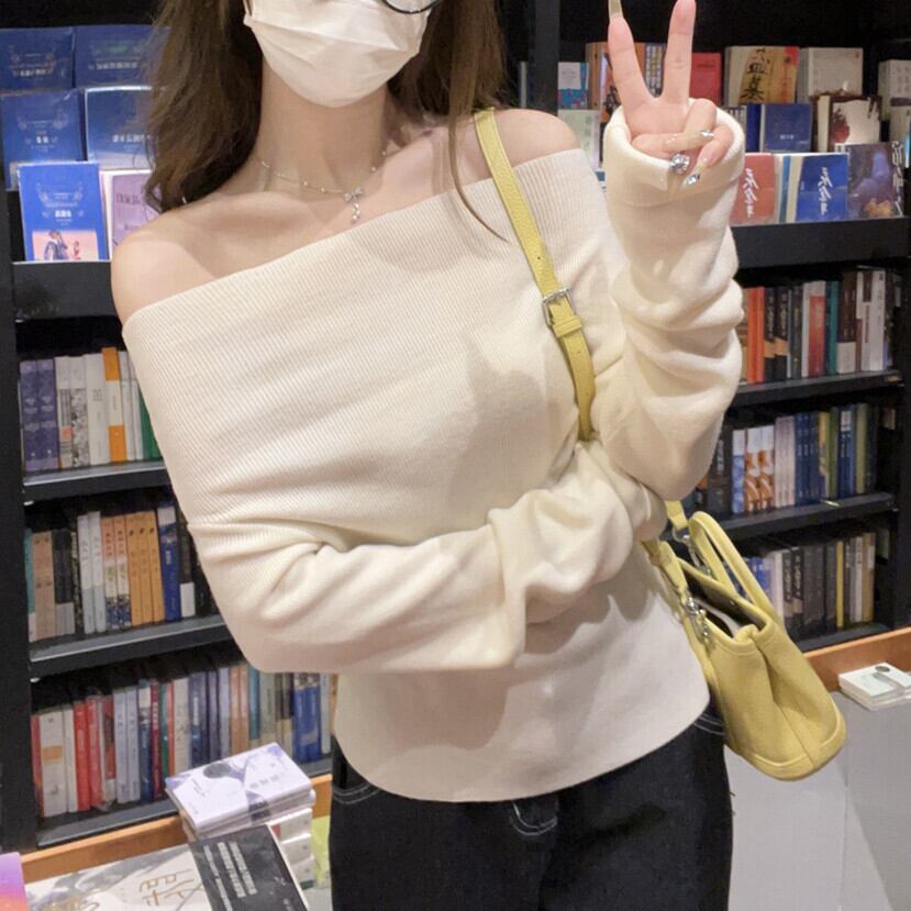 【tops】オフショルダーニットトップス　M29638