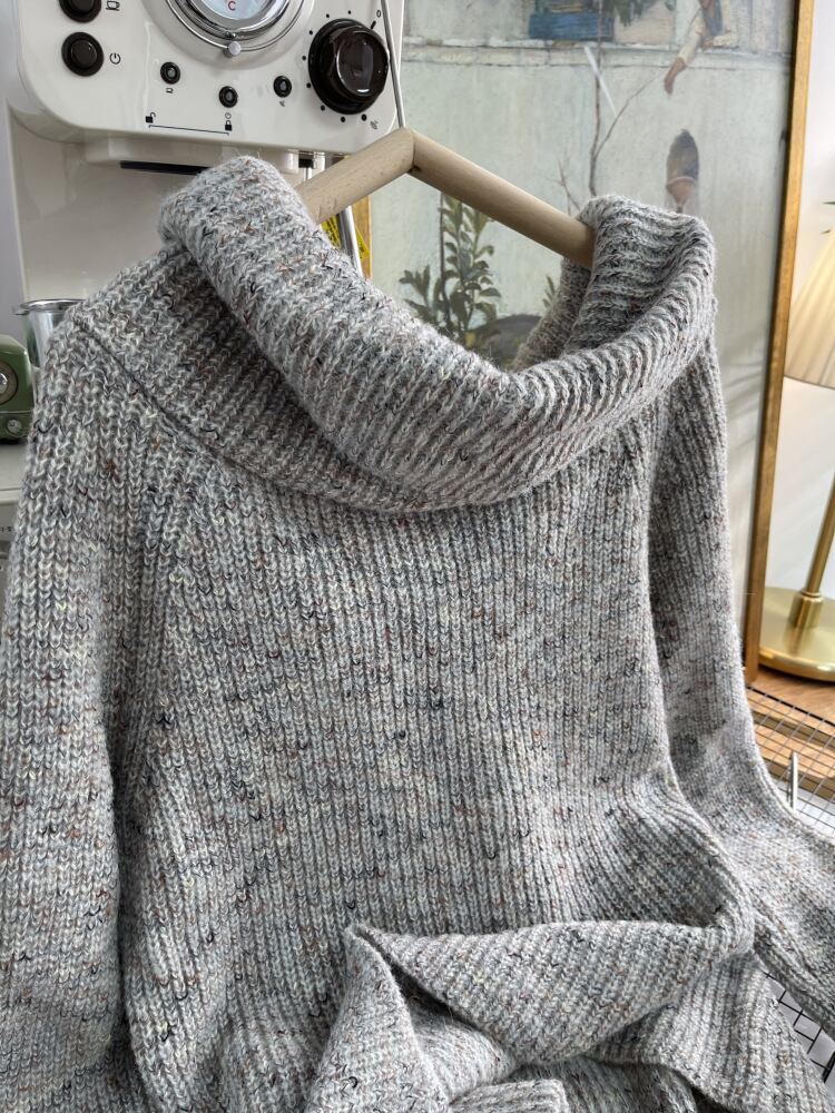 【tops】オフショルダーニットセーター　M28197