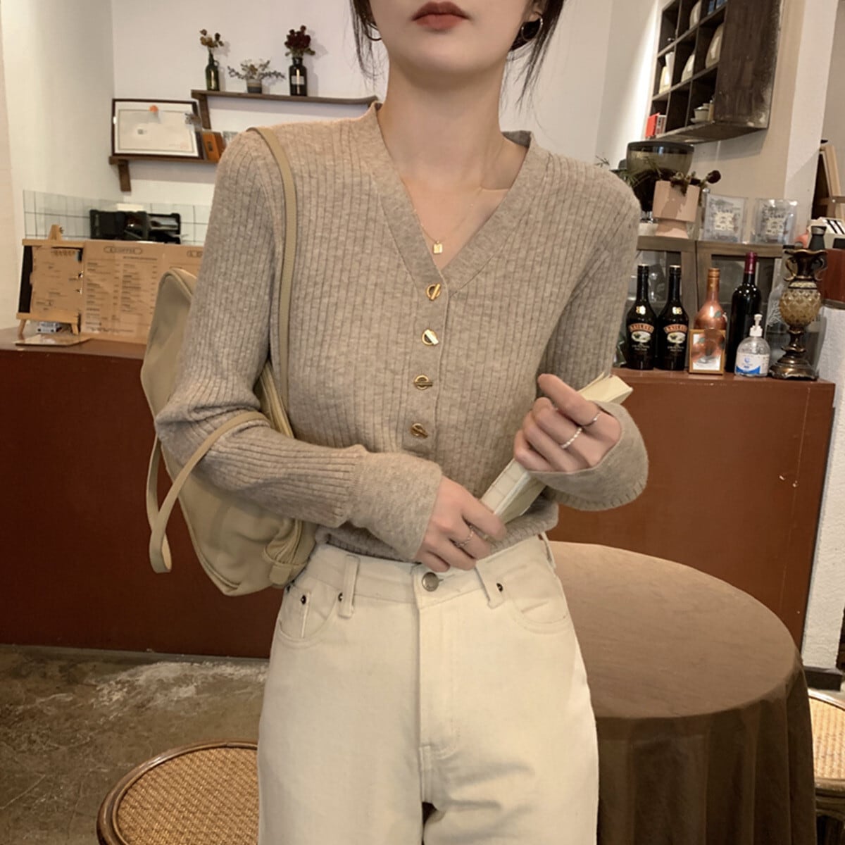 【tops】Vネックニットトップス　M27239