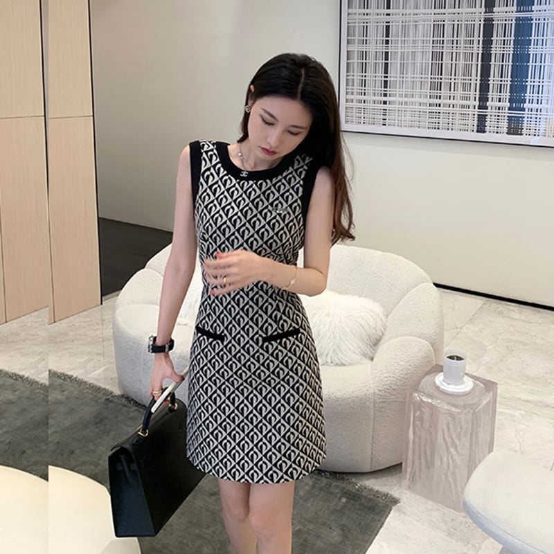 【dress】女子力アップ!気質満点ノースリーブ着痩せ高級感レディースニットワンピース G14886