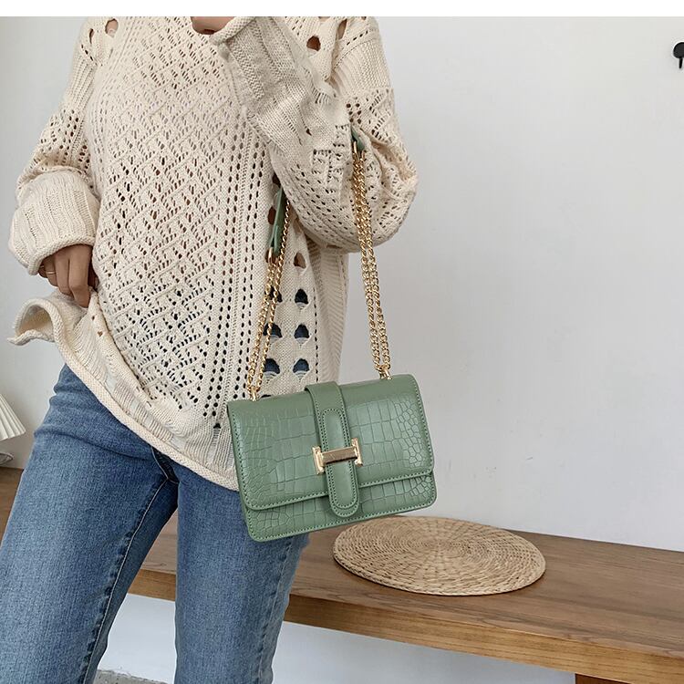 【小物】 高級感 レトロ展開定番無地斜め掛けチェーンバッグ 清新人気デザイン