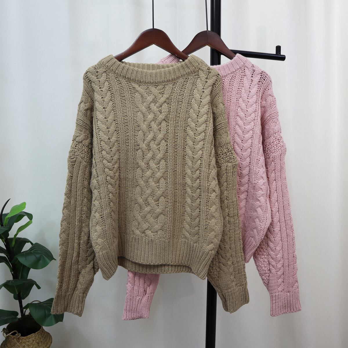 【tops】クルーネックニットセーター　M18787