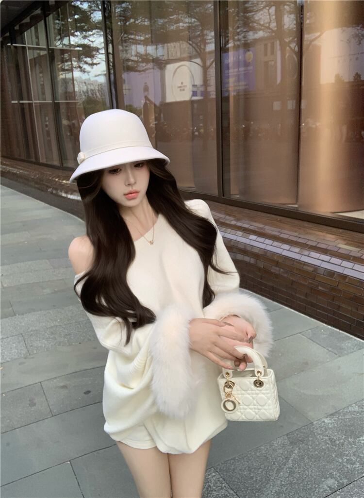 【tops】袖ファーオフショルダーニットトップス　M27715