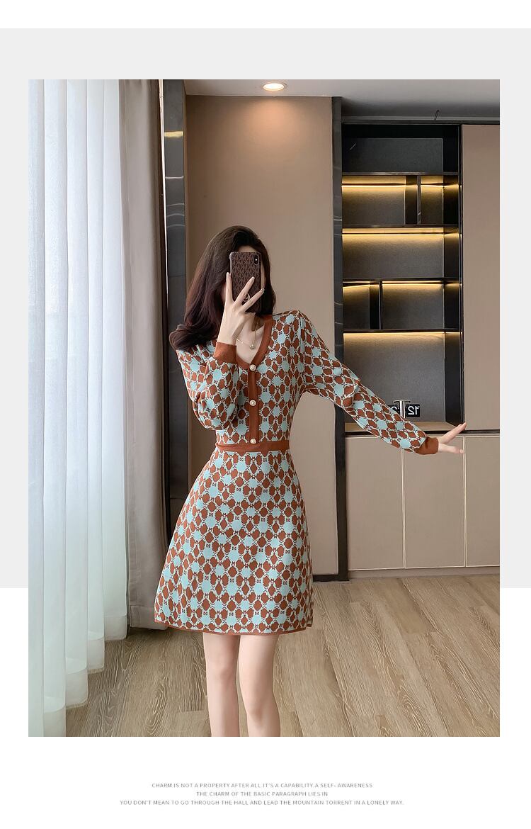【dress】Vネックニットワンピース　M18606
