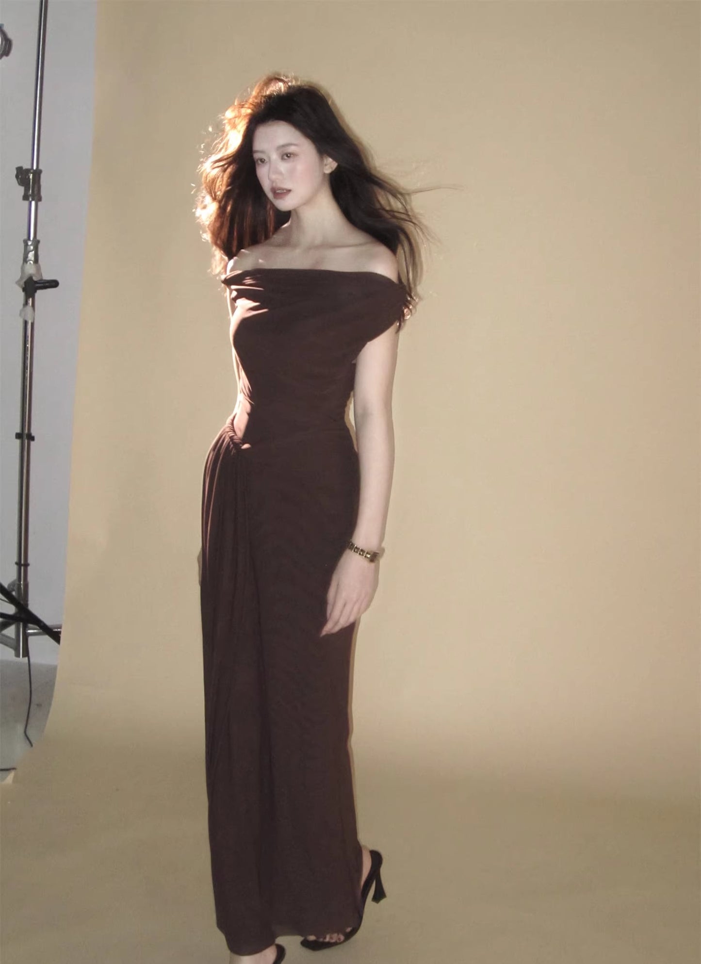 【dress】オフショルダーチュールロングワンピース Q8378
