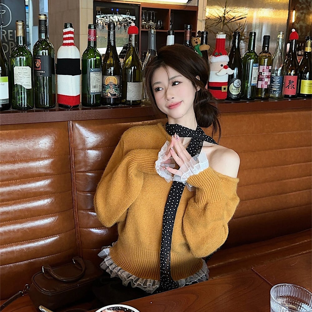 【tops】オフショルダーレース切り替えニットセーター　M28799