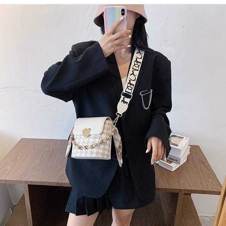 【小物】金属飾り肩掛けハンドバッグ切り替えエレガントチェーンバッグ