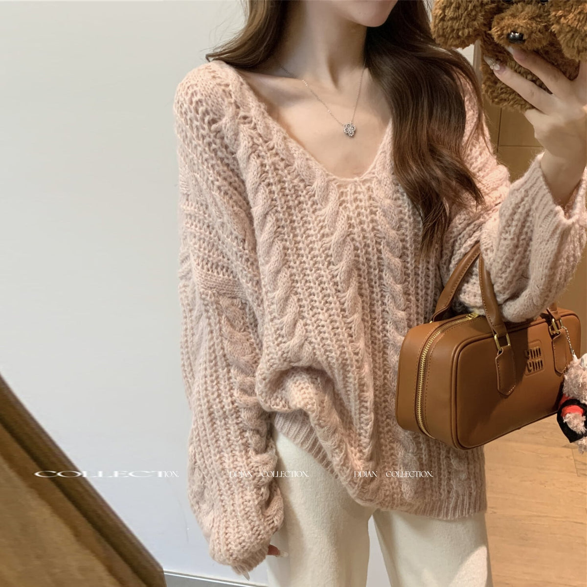 【tops】Vネックニットセーター　M27159