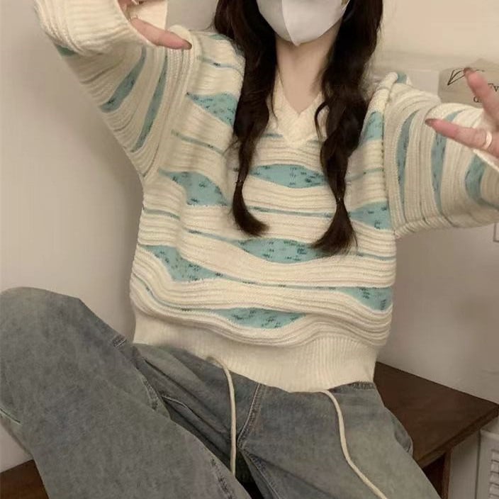 【tops】Vネックニットセーター　M18951