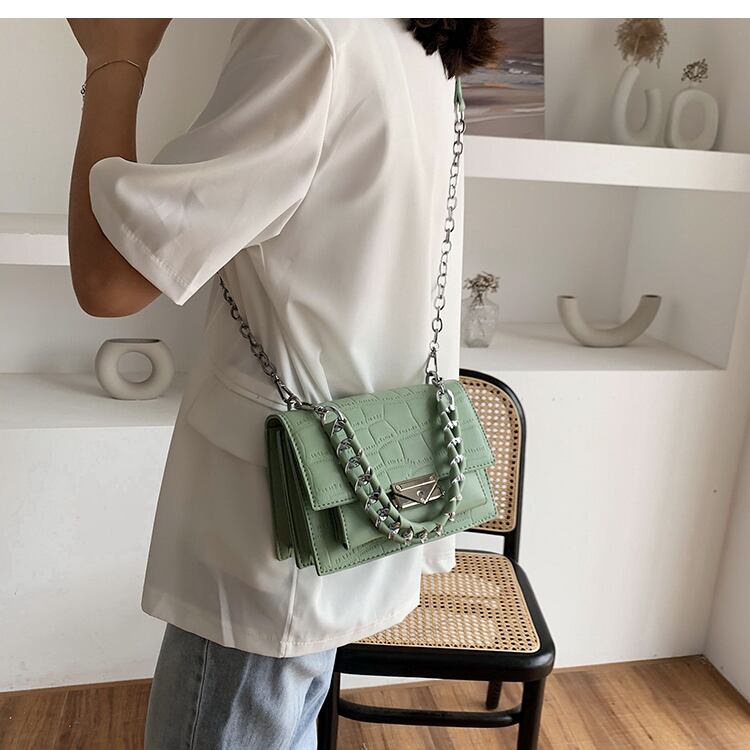 【小物】おしゃれ度高まる　ファッション無地PU肩掛け斜め掛けバッグ6色