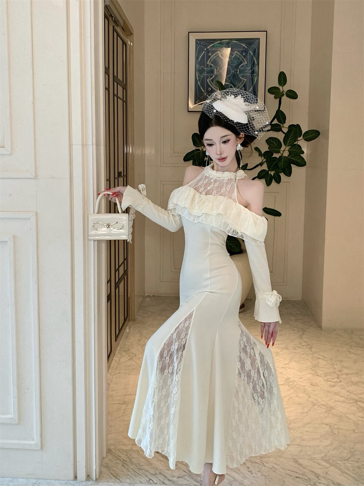 【dress】オフショルレースドッキングワンピース Q7878